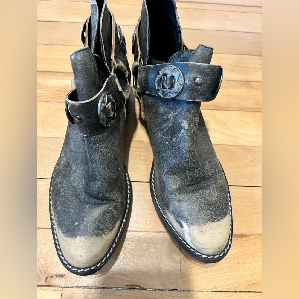 Chinese Laundry Western Booties